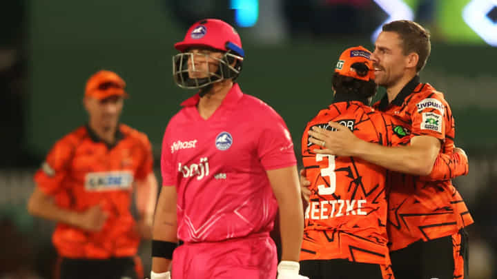 ಅತೀ ಕಡಿಮೆ ಮೊತ್ತಕ್ಕೆ ಆಲೌಟ್... RCB ದಾಖಲೆ ಸರಿಗಟ್ಟಿದ ರಾಯಲ್ಸ್ ಅತೀ ಕಡಿಮೆ ಮೊತ್ತಕ್ಕೆ ಆಲೌಟ್... RCB ದಾಖಲೆ ಸರಿಗಟ್ಟಿದ ರಾಯಲ್ಸ್