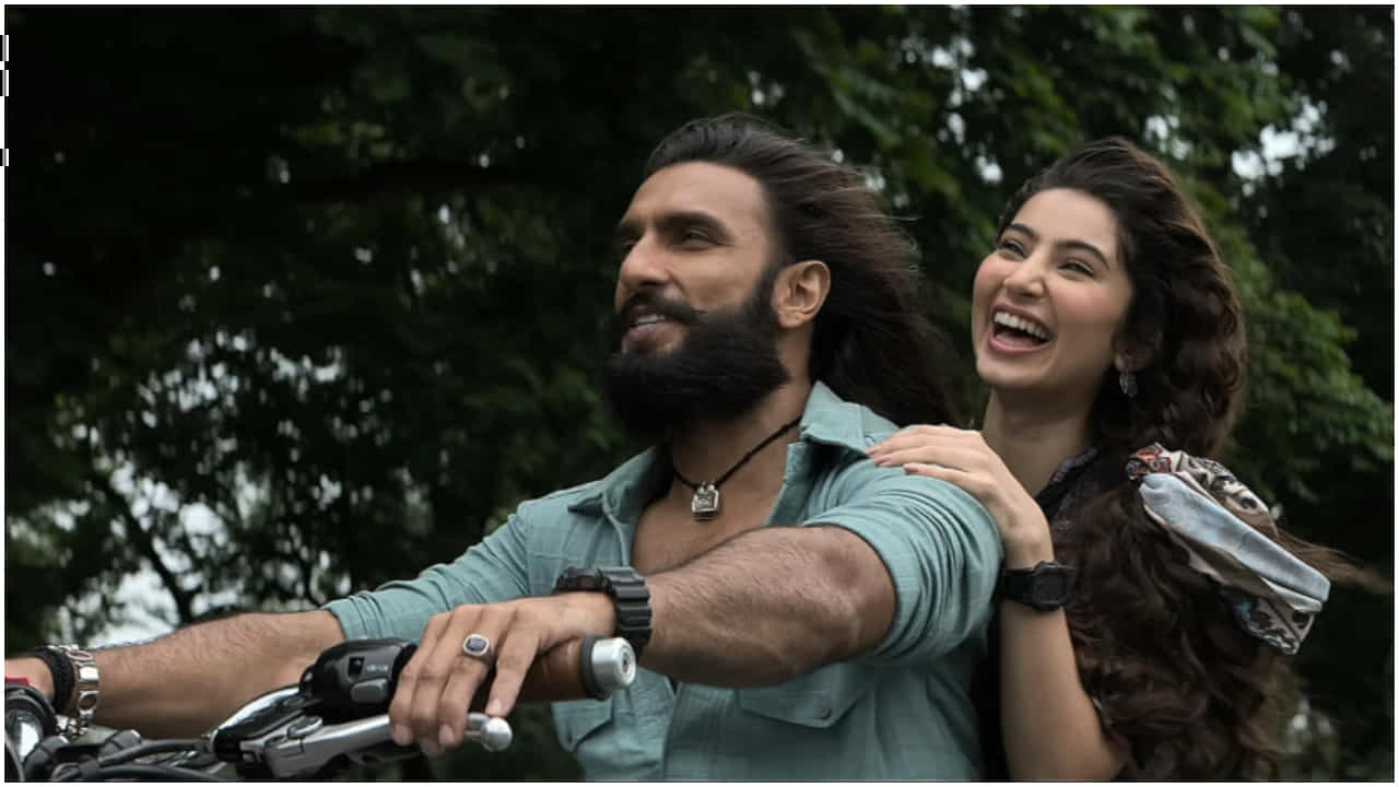 ಧೂಳೆಬ್ಬಿಸುತ್ತಿದೆ ‘ಧುರಂಧರ್’: ವೀಕೆಂಡ್, ಕ್ರಿಸ್ಮಸ್, ಹೊಸ ವರ್ಷವೂ ಭರ್ಜರಿ ಕಲೆಕ್ಷನ್ ನಿರೀಕ್ಷೆ ಧೂಳೆಬ್ಬಿಸುತ್ತಿದೆ ‘ಧುರಂಧರ್’: ವೀಕೆಂಡ್, ಕ್ರಿಸ್ಮಸ್, ಹೊಸ ವರ್ಷವೂ ಭರ್ಜರಿ ಕಲೆಕ್ಷನ್ ನಿರೀಕ್ಷೆ