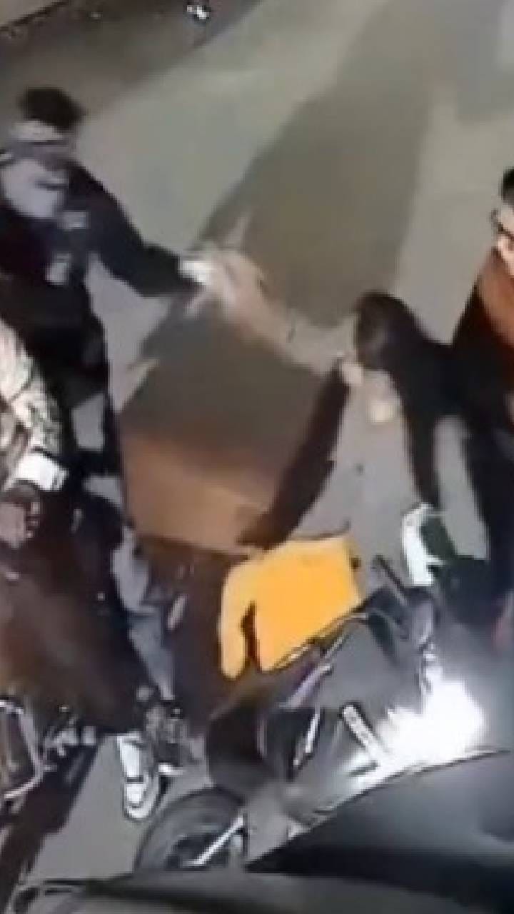 ಸರ ಕದಿಯಲು ಬಂದ ಕಳ್ಳರನ್ನು ಧೈರ್ಯದಿಂದ ಎದುರಿಸಿದ ಮಹಿಳೆಯರು