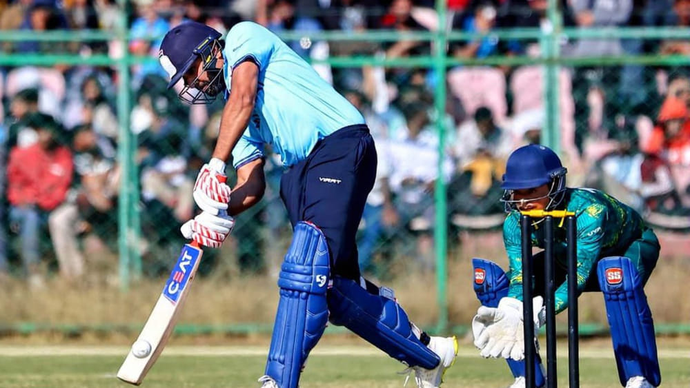 ಕೇವಲ ಬೌಂಡರಿ, ಸಿಕ್ಸರ್​ಗಳಿಂದಲೇ 126 ರನ್ ಚಚ್ಚಿದ ರೋಹಿತ್; ವಿಡಿಯೋ ನೋಡಿ