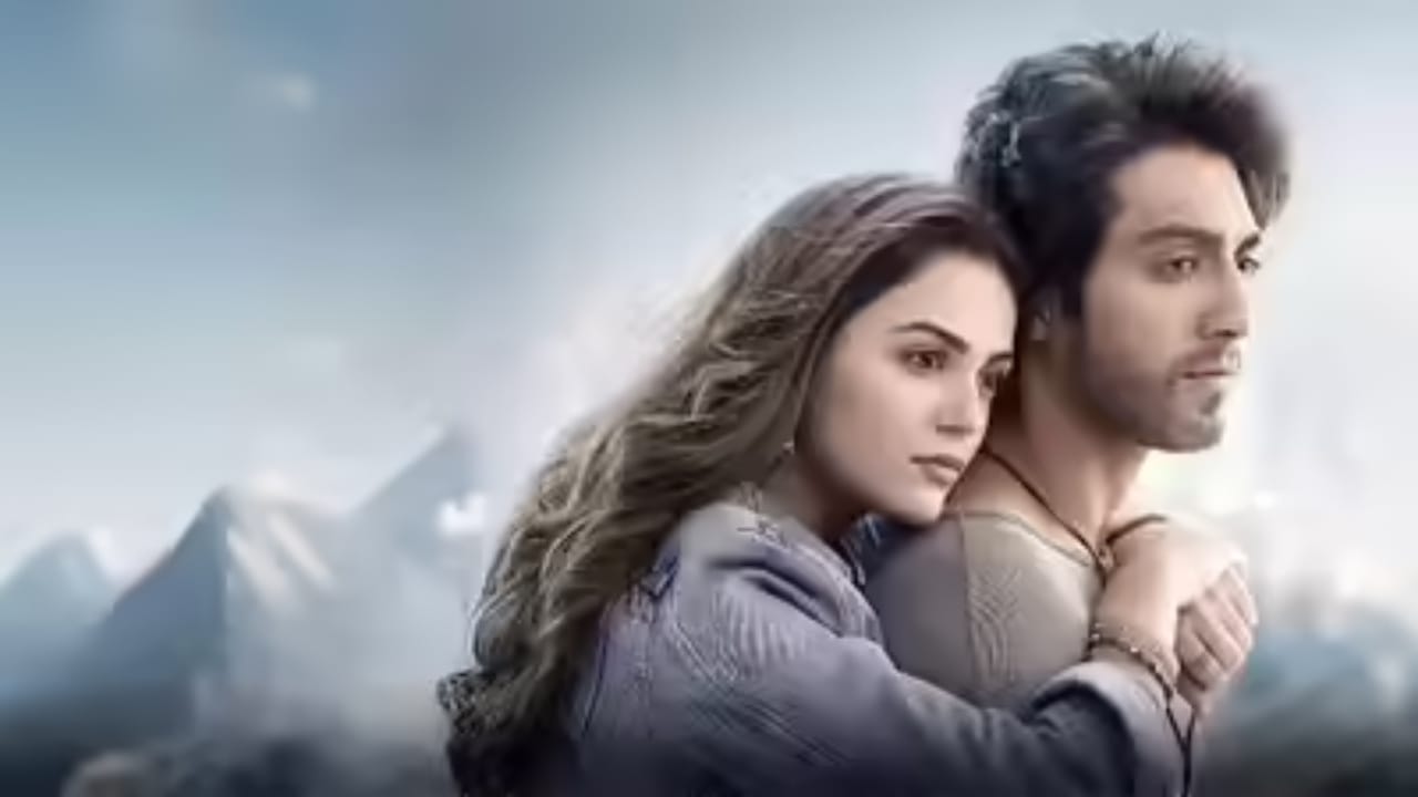 ಈ ವರ್ಷದ ಅಚಾನಕ್ ಹಿಟ್ ಸಿನಿಮಾ ಎಂದರೆ ಅದು ಹಿಂದಿಯ ‘ಸೈಯ್ಯಾರ’. ಯಾರೂ ಹೆಸರೂ ಕೇಳದೇ ಇದ್ದ ನಾಯಕ-ನಾಯಕಿಯ ‘ಸೈಯ್ಯಾರ’ ಸಿನಿಮಾ ಬಾಕ್ಸ್ ಆಫೀಸ್​​ನಲ್ಲಿ ಹಚ್ ಚಲ್ ಎಬ್ಬಿಸಿತು. ಈ ಸಿನಿಮಾ ಭಾರತದಲ್ಲಿ ಈ ವರ್ಷ ಅತಿ ಹೆಚ್ಚು ಹುಡುಕಲ್ಪಟ್ಟ ಸಿನಿಮಾ ಎನಿಸಿಕೊಂಡಿದೆ.