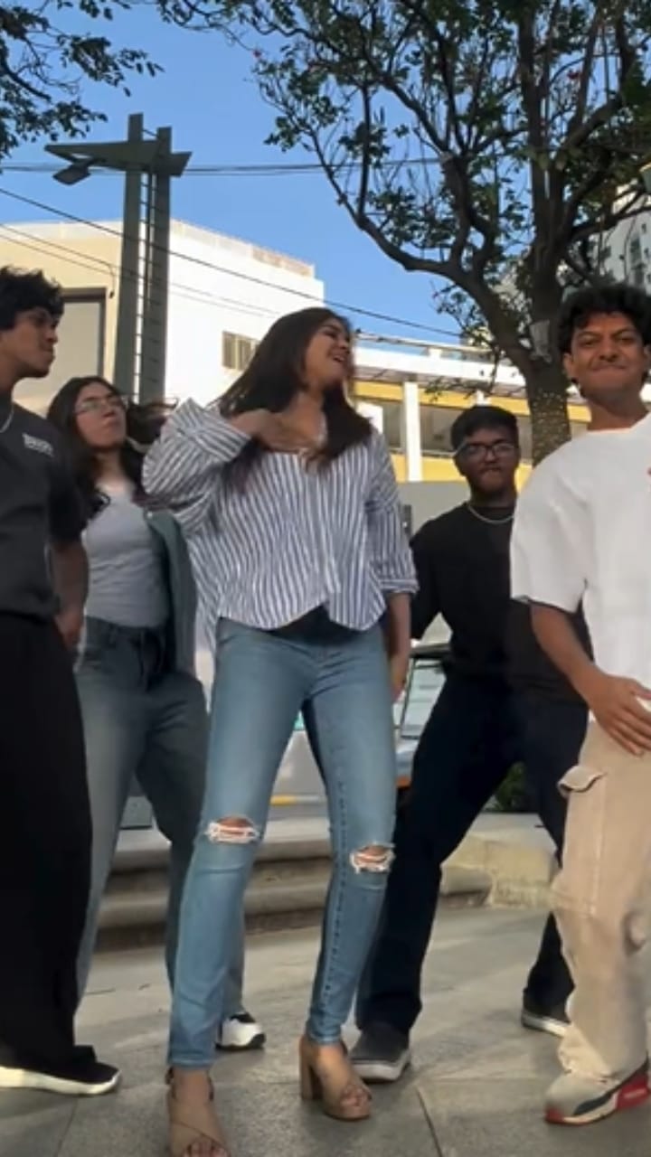 ‘ಮಸ್ತ್ ಮಲೈಕಾ’ ಹಾಡಿಗೆ ಮಸ್ತಾಗಿ ಸ್ಟೆಪ್ ಹಾಕಿದ ಸಂಜನಾ ಆನಂದ್