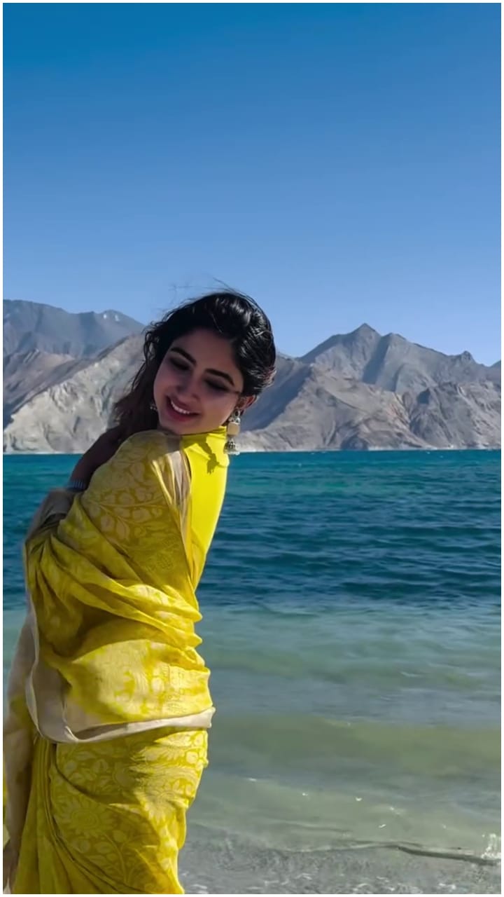 ಪ್ಯಾಂಗಾಂಗ್ ಲೇಕ್​ನಲ್ಲಿ ಸಾನ್ಯಾ ಅಯ್ಯರ್ ಡ್ಯಾನ್ಸ್