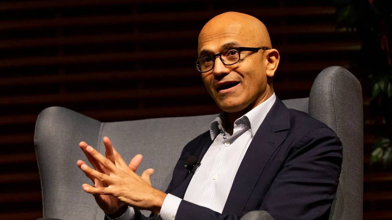 ಮೈಕ್ರೋಸಾಫ್ಟ್ ಸಿಇಒಗೆ ಕ್ರಿಕೆಟ್, ಕೋಡ್ ಕ್ರೇಜ್; ಬಿಡುವಿನ ವೇಳೆಯಲ್ಲಿ ಕ್ರಿಕೆಟ್ ಅನಾಲಿಸಿಸ್ ಆ್ಯಪ್ ಕಟ್ಟುತ್ತಿರುವ ಸತ್ಯ ನಾದೆಲ್ಲ