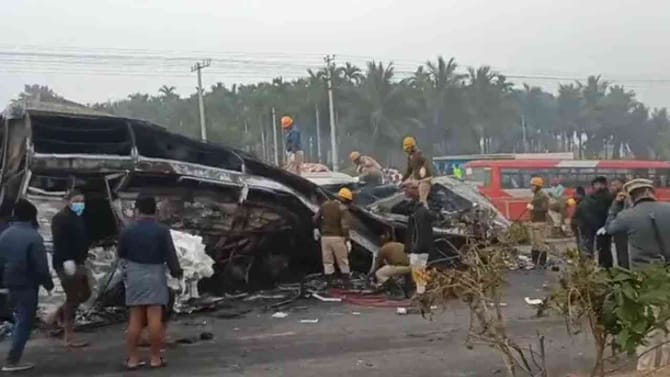 ಸೀಬರ್ಡ್ ಬಸ್ ದುರಂತ: ಪ್ರಾಣ ಉಳಿಸಿಕೊಂಡವರ ಒಂದೊಂದು ಕಥೆ ರೋಚಕ