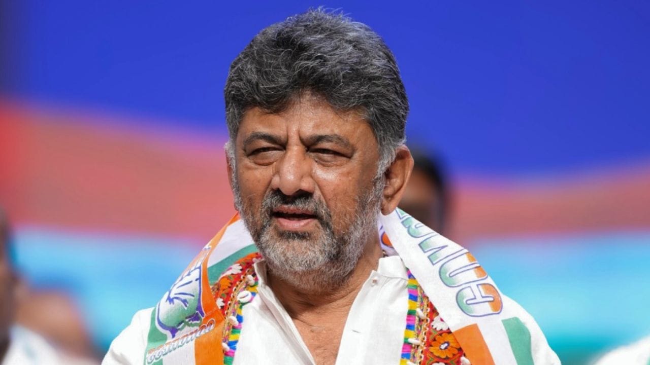 ಕಷ್ಟಪಟ್ಟಿದ್ದ ಡಿ.ಕೆ. ಶಿವಕುಮಾರ್ಗೆ ಕೊನೆಗೂ ಫಲ, ಅಧಿವೇಶನದ ಬಳಿಕ ಶುಭಸುದ್ದಿ? ಕಷ್ಟಪಟ್ಟಿದ್ದ ಡಿ.ಕೆ. ಶಿವಕುಮಾರ್ಗೆ ಕೊನೆಗೂ ಫಲ, ಅಧಿವೇಶನದ ಬಳಿಕ ಶುಭಸುದ್ದಿ?