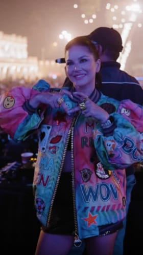 ಕೊಲ್ಕತ್ತನಲ್ಲಿ ಮಿಂಚು ಹರಿಸಿದ ಸನ್ನಿ ಲಿಯೋನಿ: ವಿಡಿಯೋ ನೋಡಿ