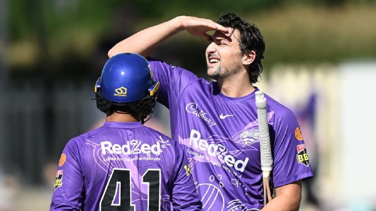 ಟಿ20 ವಿಶ್ವಕಪ್ ಫೆಬ್ರವರಿ 7 ರಿಂದ ಶುರುವಾಗಲಿದೆ. ಈ ಟೂರ್ನಿಯಲ್ಲಿ ಆಸ್ಟ್ರೇಲಿಯಾ ಪರ ಟಿಮ್ ಡೇವಿಡ್ ಆಯ್ಕೆಯಾಗುವುದು ಖಚಿತವಾಗಿತ್ತು. ಆದರೀಗ ಅವರು ಗಂಭೀರ ಗಾಯಕ್ಕೆ ಒಳಗಾಗಿರುವುದು ಕ್ರಿಕೆಟ್ ಆಸ್ಟ್ರೇಲಿಯಾದ ಚಿಂತೆಗೆ ಕಾರಣವಾಗಿದೆ. ಇದಾಗ್ಯೂ ಅವರನ್ನು ತಂಡಕ್ಕೆ ಆಯ್ಕೆ ಮಾಡುವ ಬಗ್ಗೆ ಕೂಡ ಚಿಂತಿಸಲಾಗಿದೆ.