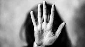 ಮನೆ ಮಾಲೀಕರ ಹೆಬ್ಬೆರಳು ಕಚ್ಚಿ ತುಂಡರಿಸಿದ ಬಾಡಿಗೆದಾರ ಮಹಿಳೆ