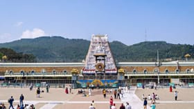 ತಿರುಪತಿಯಲ್ಲಿ ರೇಷ್ಮೆ ಎಂದು ಪಾಲಿಸ್ಟರ್ ದುಪಟ್ಟಾ, ಶಾಲುಗಳ ಮಾರಾಟ