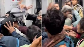 ವಾರಾಣಸಿ-ಲಕ್ನೋ ರೈಲಿನೊಳಗೆ ಎರಡು ಗುಂಪುಗಳ ನಡುವೆ ಹೊಡೆದಾಟ