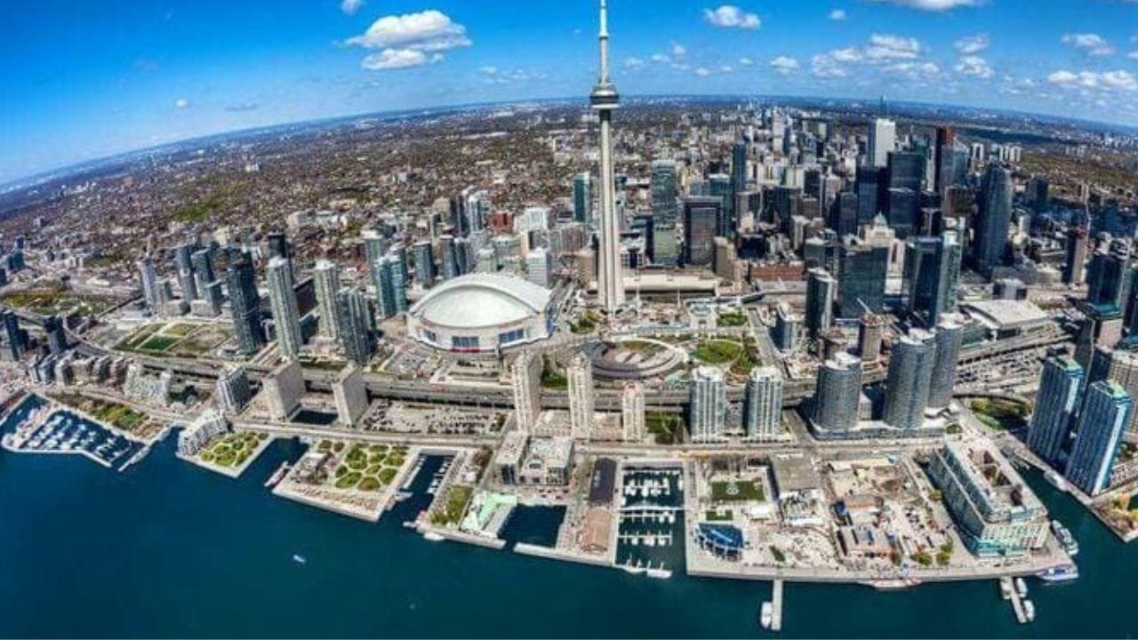 Viral: ಐದು ವರ್ಷಗಳ ಬಳಿಕ ಕೆನಾಡದಿಂದ ಭಾರತಕ್ಕೆ ಮರಳುವ ನಿರ್ಧಾರ; ಅಸಲಿ ಕಾರಣ ಬಿಚ್ಚಿಟ್ಟ ಅನಿವಾಸಿ ಭಾರತೀಯ Viral: ಐದು ವರ್ಷಗಳ ಬಳಿಕ ಕೆನಾಡದಿಂದ ಭಾರತಕ್ಕೆ ಮರಳುವ ನಿರ್ಧಾರ; ಅಸಲಿ ಕಾರಣ ಬಿಚ್ಚಿಟ್ಟ ಅನಿವಾಸಿ ಭಾರತೀಯ