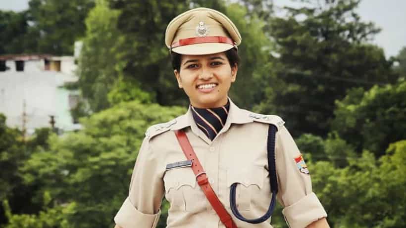 Success Story: ಐಪಿಎಸ್ ಅಧಿಕಾರಿಯಾಗಲು 15 ಸರ್ಕಾರಿ ಉದ್ಯೋಗ ತೊರೆದ ತೃಪ್ತಿ ಭಟ್; ಯಶಸ್ಸಿನ ಕಥೆ ಇಲ್ಲಿದೆ