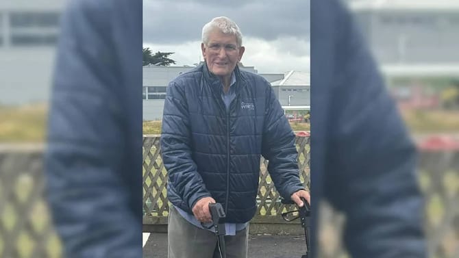 ಬಾಯಿಗೆ ಹಾರಿಬಂದ ಎಲೆಯನ್ನು ಉಗುಳಿದ್ದಕ್ಕೆ ವ್ಯಕ್ತಿಗೆ ಬಿತ್ತು ದಂಡ