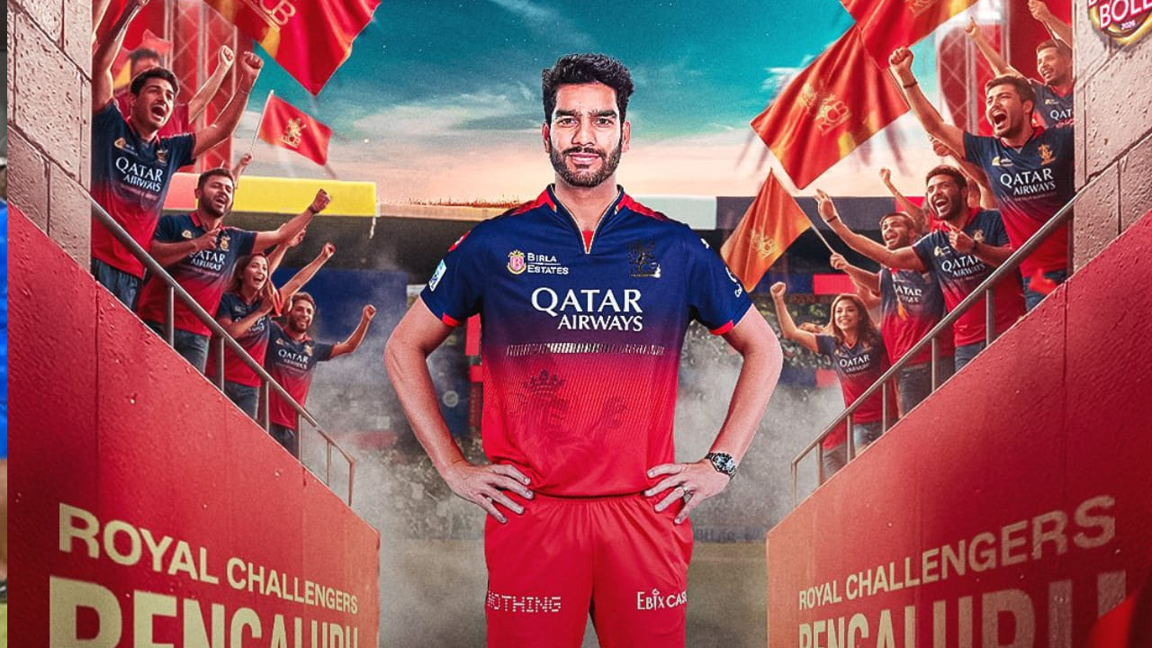 ಅಬುಧಾಬಿಯಲ್ಲಿ ನಡೆದ ಐಪಿಎಲ್ 2026 ಮಿನಿ ಹರಾಜಿನಲ್ಲಿ ಭಾರತದ ಆಲ್ರೌಂಡರ್ ವೆಂಕಟೇಶ್ ಅಯ್ಯರ್ ಹಾಲಿ ಚಾಂಪಿಯನ್ ರಾಯಲ್ ಚಾಲೆಂಜರ್ಸ್ ಬೆಂಗಳೂರು ತಂಡವನ್ನು ಸೇರಿಕೊಂಡಿದ್ದಾರೆ. ಹಿಂದಿನ ಮೆಗಾ ಹರಾಜಿನಲ್ಲಿ 23.75 ಕೋಟಿ ರೂ.ಗೆ ಕೋಲ್ಕತ್ತಾ ನೈಟ್ ರೈಡರ್ಸ್ ತಂಡವನ್ನು ಸೇರಿಕೊಂಡಿದ್ದ ವೆಂಕಟೇಶ್, ಈ ಮಿನಿ ಹರಾಜಿನಲ್ಲಿ 7 ಕೋಟಿಗೆ ಮಾರಾಟವಾದರು.