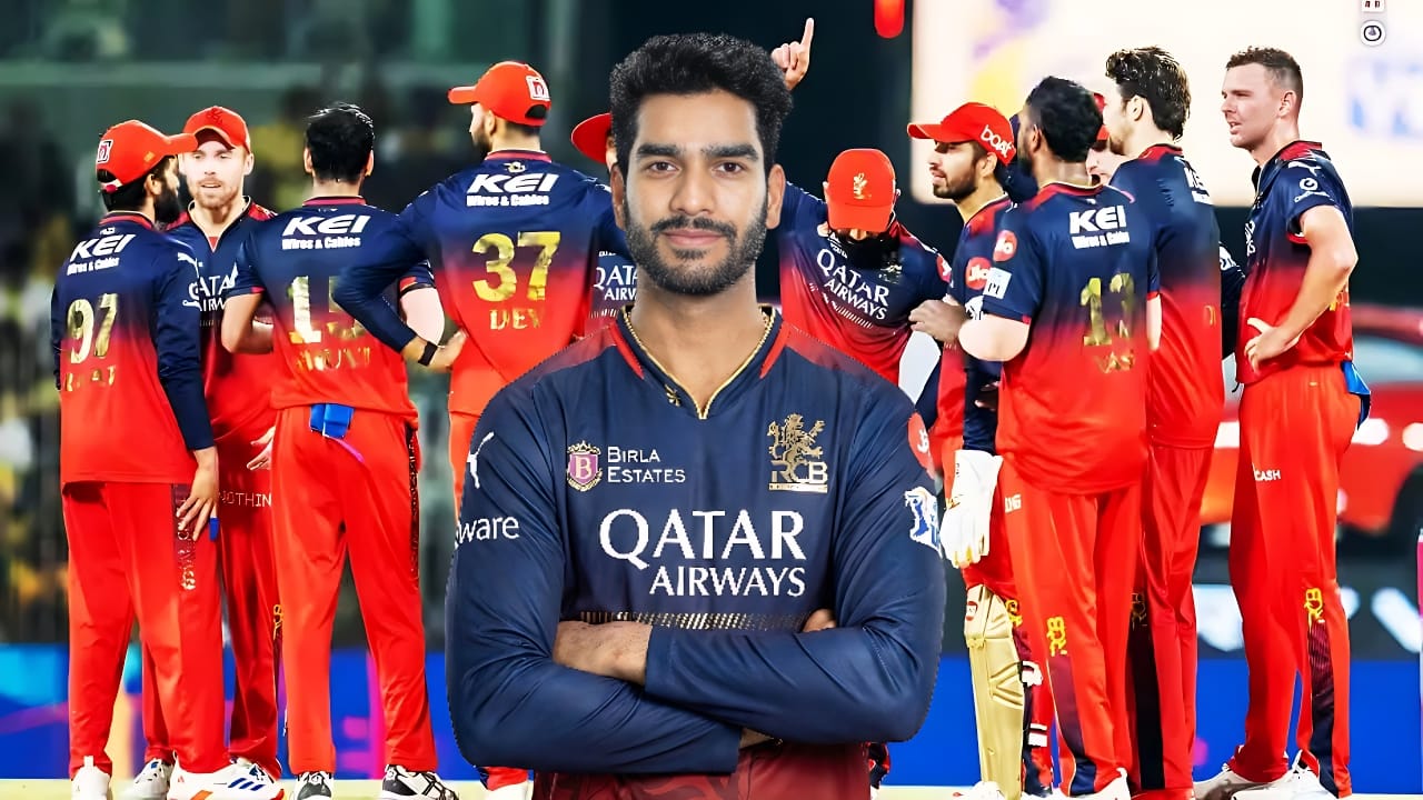 ರಾಯಲ್ ಚಾಲೆಂಜರ್ಸ್ ಬೆಂಗಳೂರು (RCB) ತಂಡಕ್ಕೆ ಮಧ್ಯಪ್ರದೇಶದ ಆಲ್​ರೌಂಡರ್ ವೆಂಕಟೇಶ್ ಅಯ್ಯರ್ (Venkatesh Iyer) ಎಂಟ್ರಿ ಕೊಟ್ಟಿದ್ದಾರೆ. ಅಬುಧಾಬಿಯಲ್ಲಿ ಮಂಗಳವಾರ (ಡಿ.16) ನಡೆದ ಐಪಿಎಲ್ ಮಿನಿ ಹರಾಜಿನ ಮೂಲಕ ಆರ್​ಸಿಬಿ ವೆಂಕಟೇಶ್ ಅವರನ್ನು 7 ಕೋಟಿ ರೂ.ಗೆ ಖರೀದಿಸಿದೆ.