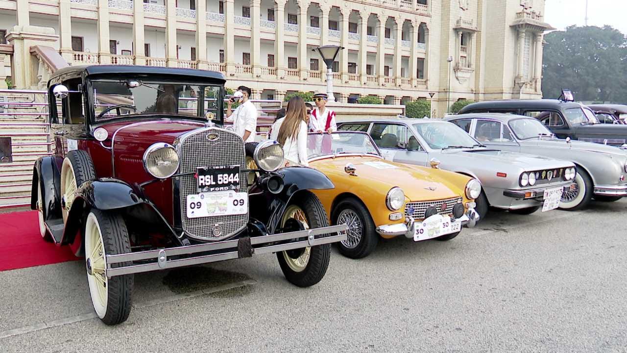 ಮಾದಕ ವಸ್ತುಗಳ ಬಳಕೆಯು ಯುವ ಸಮೂಹದಲ್ಲಿ ಹೆಚ್ಚಾಗ್ತಿದೆ. ಈ ಹಿನ್ನೆಲೆ ಮಾದಕ ವ್ಯಸನದಿಂದ ಆಗುವ ಪರಿಣಾಮಗಳ ಕುರಿತು ವೆರೈಟಿ ವೆರೈಟಿ ವಿಂಟೇಜ್ ಕಾರುಗಳ ರ್ಯಾಲಿ ಮಾಡಿದ್ದು, ಆಂಬ್ಯಾಸಿಡರ್, ಆಸ್ಟಿನ್, ಬೀಟಲ್, ಫಿಯೆಟ್, ಮರ್ಸಿಡಿಸ್ ಬೆನ್ಜ್, ಮಿನಿಕೂಪರ್, ಫ್ಲೀಟ್ ಮಾಸ್ಟರ್, ಫೋರ್ಡ್, ರೋಡ್ ರೋಸ್ಟರ್, ಜಾವಾ ಮೋಟರ್ ಬೈಕ್,ರಾಯಲ್ ಎನ್‌ಫೀಲ್ಡ್ ಸೇರಿದಂತೆ 75 ಕ್ಕೂ ಹೆಚ್ಚು ಗಾಡಿಗಳು ರಸ್ತೆಯಲ್ಲಿ ರ್ಯಾಲಿ ನಡೆಸಿದವು.
