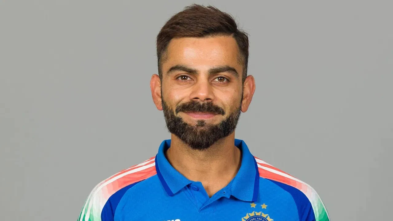 ವಿರಾಟ್ ಕೊಹ್ಲಿ: ಟಿ20 ವಿಶ್ವಕಪ್ 2024 ರಲ್ಲಿ ಫೈನಲ್ ಪಂದ್ಯದ ಬೆನ್ನಲ್ಲೇ ವಿರಾಟ್ ಕೊಹ್ಲಿ ಕೂಡ ಚುಟುಕು ಕ್ರಿಕೆಟ್​ನಿಂದ ನಿವೃತ್ತಿ ಘೋಷಿಸಿದ್ದರು. ಹೀಗಾಗಿ ಸೌತ್ ಆಫ್ರಿಕಾ ವಿರುದ್ಧದ ಐದು ಪಂದ್ಯಗಳ ಟಿ20 ಸರಣಿಯಲ್ಲಿ ಕಿಂಗ್ ಕೊಹ್ಲಿ ಕೂಡ ಕಾಣಿಸಿಕೊಳ್ಳುವುದಿಲ್ಲ. ಅದರಂತೆ ಸೌತ್ ಆಫ್ರಿಕಾ ವಿರುದ್ಧದ ಟಿ20 ಸರಣಿಗೆ ಭಾರತ ತಂಡ ಈ ಕೆಳಗಿನಂತಿದೆ...