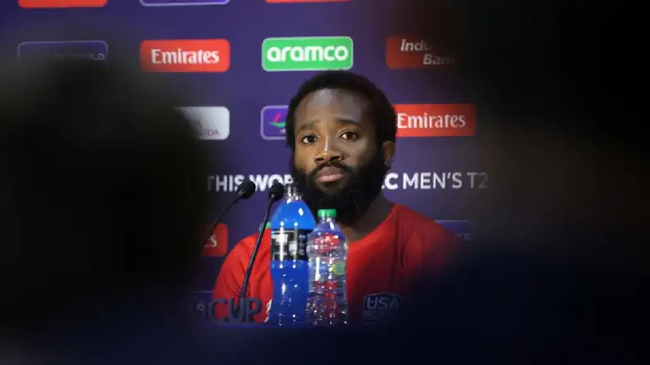 ಆರೋನ್ ಜೋನ್ಸ್ 2024 ರಲ್ಲಿ ನಡೆದ ಟಿ20 ವಿಶ್ವಕಪ್​ನಲ್ಲಿ ಯುಎಸ್​ಎ (ಅಮೆರಿಕ) ತಂಡದ ಪರ ಕಣಕ್ಕಿಳಿದಿದ್ದರು. ಅಲ್ಲದೆ ಮುಂಬರುವ ಟಿ20 ವಿಶ್ವಕಪ್ ತಂಡದಲ್ಲೂ ಸ್ಥಾನ ಪಡೆಯುವ ನಿರೀಕ್ಷೆಯಲ್ಲಿದ್ದರು. ಆದರೆ ಇದೀಗ ಫಿಕ್ಸಿಂಗ್ ಆರೋಪಕ್ಕೆ ಗುರಿಯಾಗಿ ಎಲ್ಲಾ ರೀತಿಯ ಕ್ರಿಕೆಟ್​ನಿಂದ ಅಮಾನತುಗೊಂಡಿದ್ದಾರೆ. ಹೀಗಾಗಿ ಅವರು ಭಾರತ-ಶ್ರೀಲಂಕಾದಲ್ಲಿ ನಡೆಯಲಿರುವ ಟಿ20 ವಿಶ್ವಕಪ್​ನಲ್ಲಿ ಕಾಣಿಸಿಕೊಳ್ಳುವುದಿಲ್ಲ ಎಂಬುದು ಖಚಿತ.