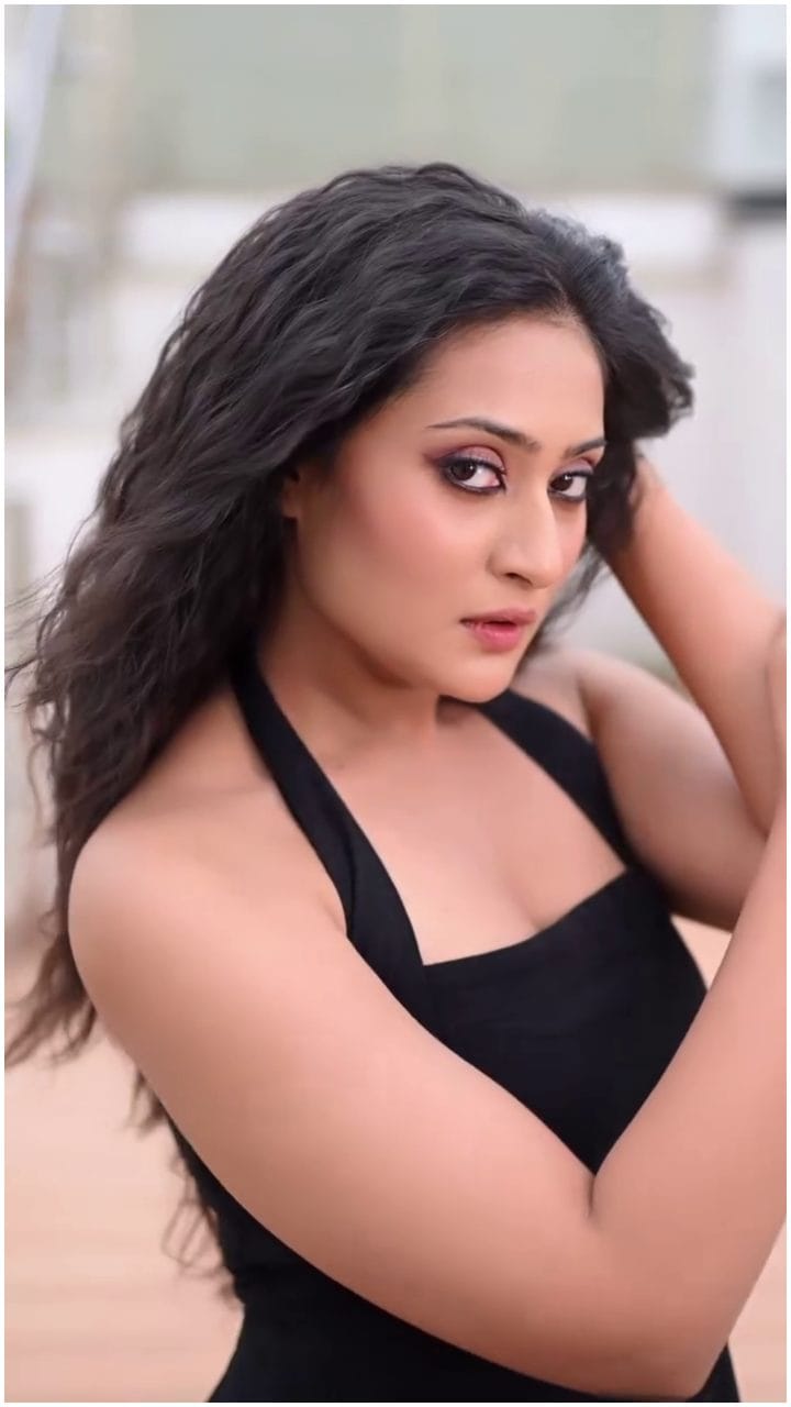 ಹೊಸ ಫೋಟೋಶೂಟ್​​ನಲ್ಲಿ ಮಾದಕತೆ ತೋರಿಸಿದ ಅಮೃತಾ ಅಯ್ಯಂಗಾರ್ 