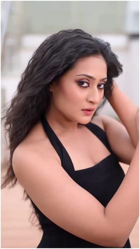 ಹೊಸ ಫೋಟೋಶೂಟ್​​ನಲ್ಲಿ ಮಾದಕತೆ ತೋರಿಸಿದ ಅಮೃತಾ ಅಯ್ಯಂಗಾರ್ 