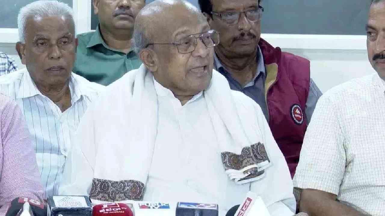 ಸಾರಿಗೆ ನೌಕರರ ಮುಖಂಡ ಅನಂತ್ ಸುಬ್ಬರಾವ್ ನಿಧನ, ಬೆಂಗಳೂರು ಚಲೋ ಮುಂದೂಡಿಕೆ ಸಾರಿಗೆ ನೌಕರರ ಮುಖಂಡ ಅನಂತ್ ಸುಬ್ಬರಾವ್ ನಿಧನ, ಬೆಂಗಳೂರು ಚಲೋ ಮುಂದೂಡಿಕೆ