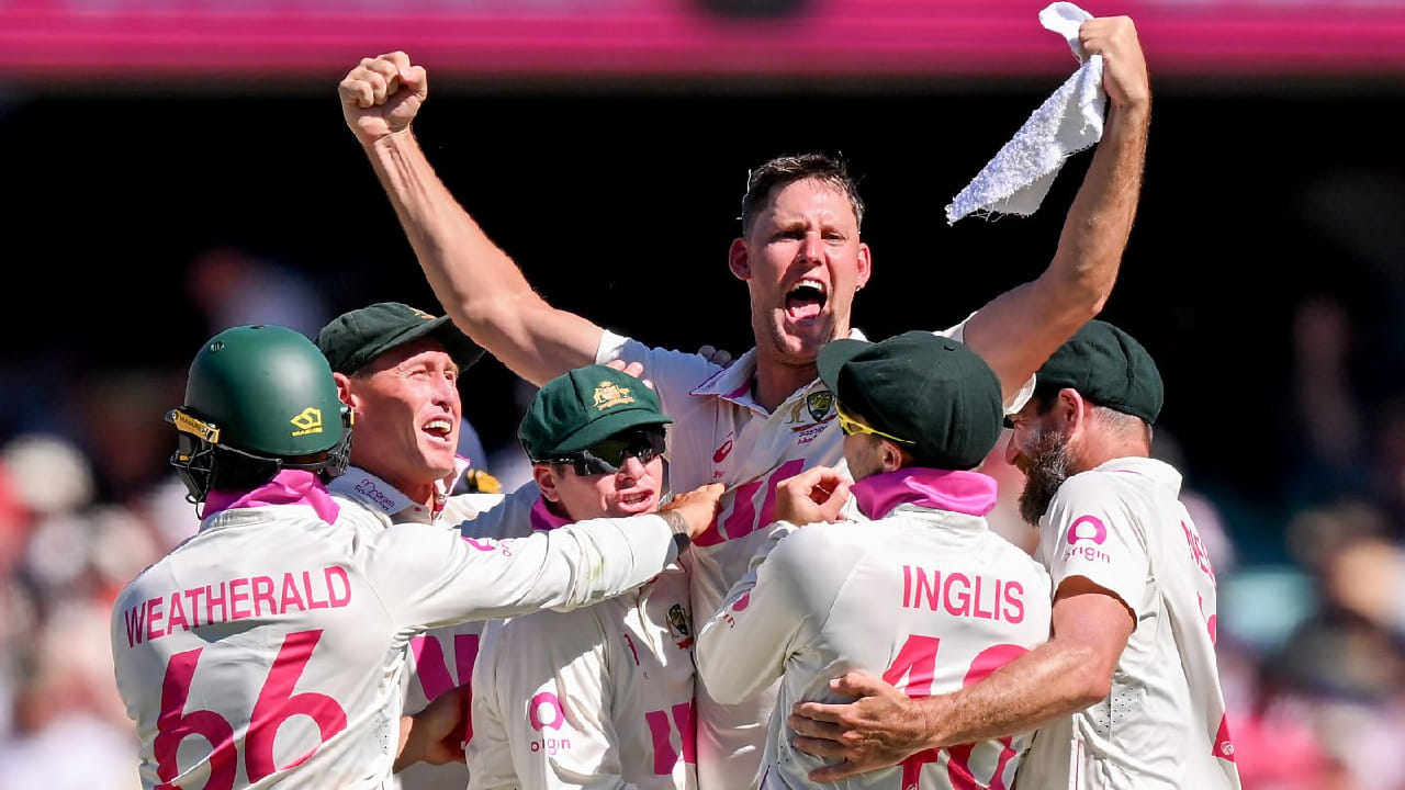 ಬಾಝ್ ಬಾಲ್ ಬೌಲ್ಡ್... ಆ್ಯಶಸ್ ಗೆದ್ದ ಆಸ್ಟ್ರೇಲಿಯಾ ಬಾಝ್ ಬಾಲ್ ಬೌಲ್ಡ್... ಆ್ಯಶಸ್ ಗೆದ್ದ ಆಸ್ಟ್ರೇಲಿಯಾ