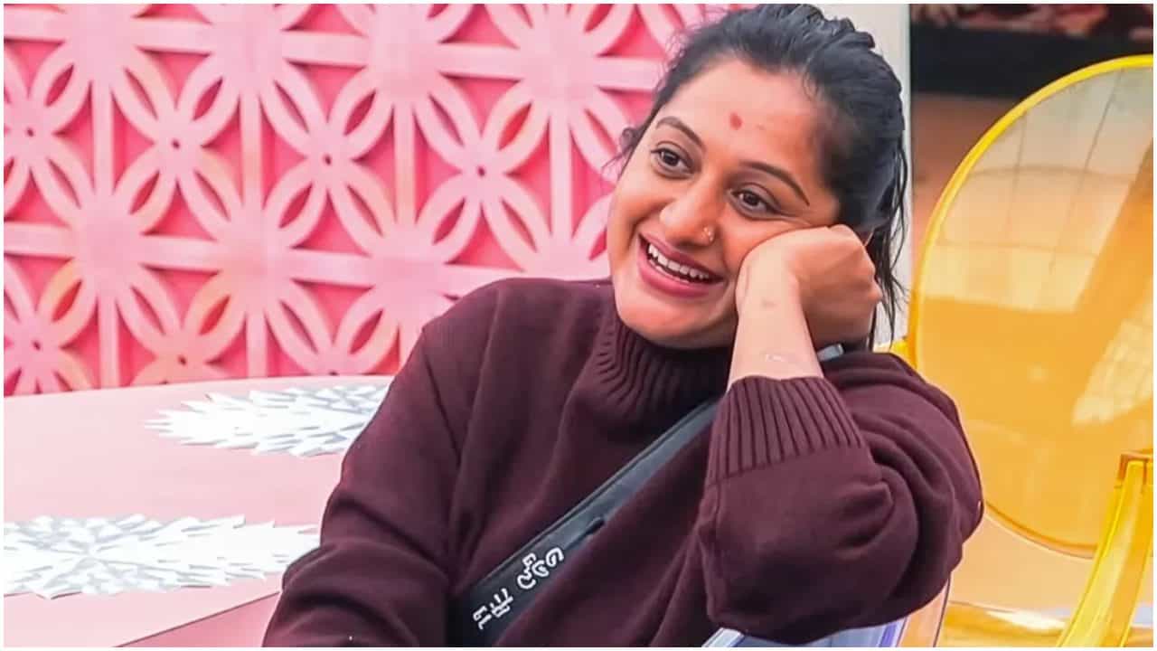 ‘ವೋಟ್ ನಂಬರ್ ಆಚೆ ಬಂದ್ರೆ ನಾನೇ ವಿನ್ನರ್’; ಅಶ್ವಿನಿ ಗೌಡ ನೇರ ಮಾತು ‘ವೋಟ್ ನಂಬರ್ ಆಚೆ ಬಂದ್ರೆ ನಾನೇ ವಿನ್ನರ್’; ಅಶ್ವಿನಿ ಗೌಡ ನೇರ ಮಾತು
