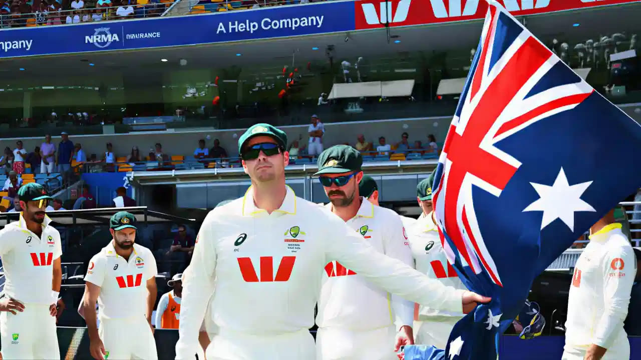 ಆಸ್ಟ್ರೇಲಿಯಾ ಮತ್ತು ಇಂಗ್ಲೆಂಡ್ ನಡುವಣ ಪ್ರತಿಷ್ಠಿತ ಆ್ಯಶಸ್ ಸರಣಿಯ ಕೊನೆಯ ಪಂದ್ಯ ಶುರುವಾಗಿದೆ. ಸಿಡ್ನಿ ಕ್ರಿಕೆಟ್​ ಗ್ರೌಂಡ್​ನಲ್ಲಿ ನಡೆಯುತ್ತಿದೆ. ಈ ಪಂದ್ಯದಲ್ಲಿ ವಿಭಿನ್ನ ಪ್ಲೇಯಿಂಗ್ ಇಲೆವೆನ್​ ಅನ್ನು ಕಣಕ್ಕಿಳಿಸುವ ಮೂಲಕ ಆಸ್ಟ್ರೇಲಿಯಾ ತಂಡ ಹೊಸ ಇತಿಹಾಸ ನಿರ್ಮಿಸಿದೆ.