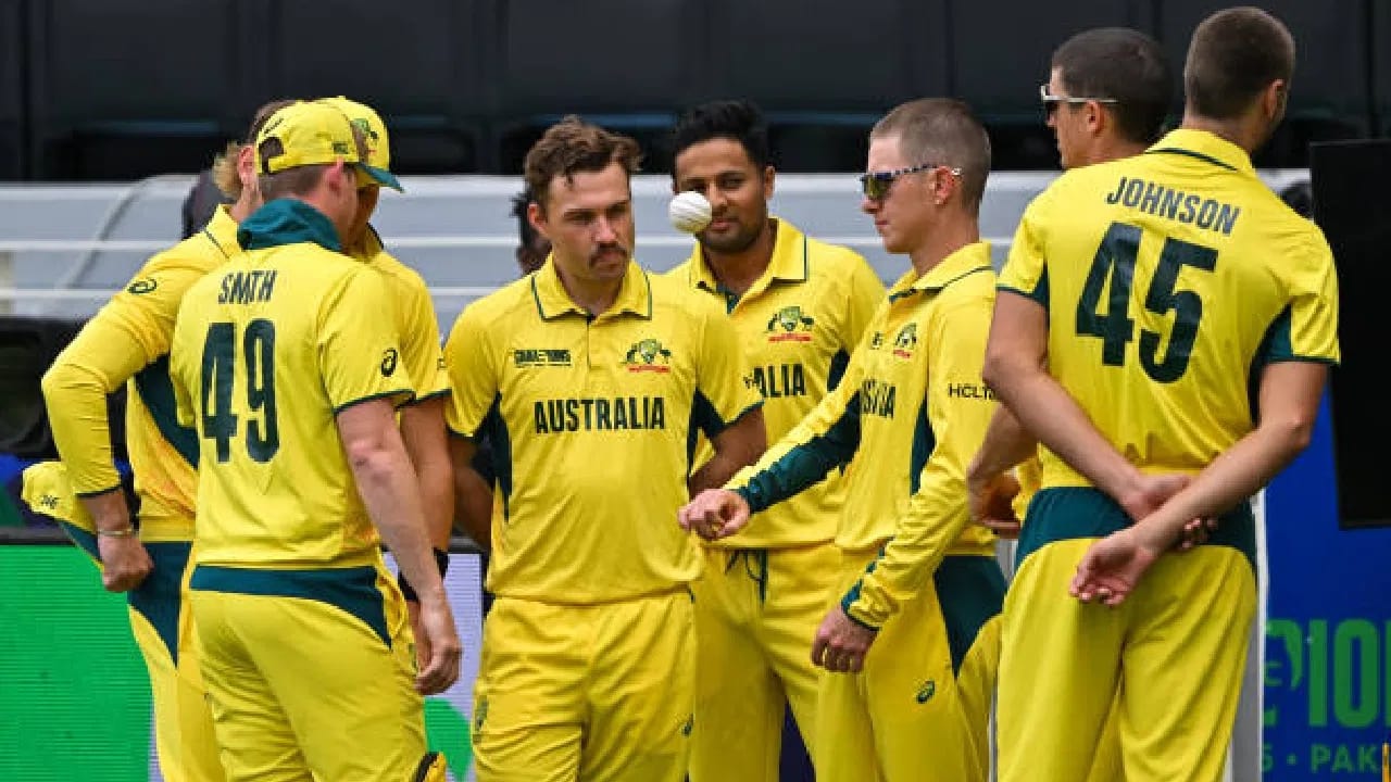 ಇನ್ನು ಫೆಬ್ರವರಿ 7 ರಿಂದ ಶುರುವಾಗಲಿರುವ ಟಿ20 ವಿಶ್ವಕಪ್​ಗೂ ಮುನ್ನ ನಾಲ್ವರು ಸಂಪೂರ್ಣ ಚೇತರಿಸಿಕೊಳ್ಳುವ ವಿಶ್ವಾಸದಲ್ಲಿದೆ ಕ್ರಿಕೆಟ್ ಆಸ್ಟ್ರೇಲಿಯಾ. ಒಂದು ವೇಳೆ ಟಿ20 ವಿಶ್ವಕಪ್ ಮೊದಲ ಸುತ್ತಿನ ಪಂದ್ಯಗಳ ವೇಳೆ ಸಂಪೂರ್ಣ ಫಿಟ್​ನೆಸ್ ಸಾಧಿಸಲು ಸಾಧ್ಯವಾಗದೇ ಇದ್ದರೆ ಮಾತ್ರ ಬದಲಿ ಆಟಗಾರರನ್ನು ಆಯ್ಕೆ ಮಾಡಲು ಕ್ರಿಕೆಟ್ ಆಸ್ಟ್ರೇಲಿಯಾ ನಿರ್ಧರಿಸಿದೆ.