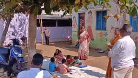 ಸೊಸೆಗೆ ನೌಕರಿ ಕೊಟ್ಟಿಲ್ಲವೆಂದು ಅಂಗನವಾಡಿಗೆ ಬೀಗ ಜಡಿದ ಮಾಲೀಕ!