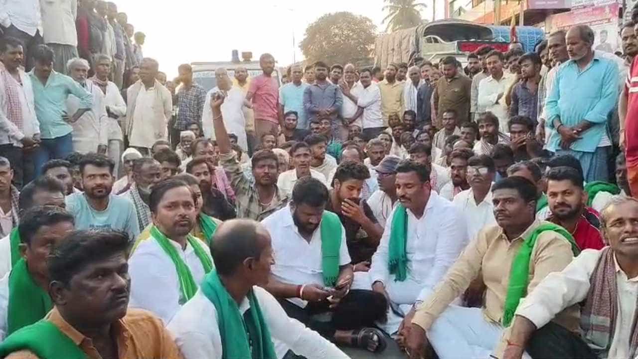 ಬೆಳಗಾವಿ: ಇನಾಮದಾರ ಸಕ್ಕರೆ ಕಾರ್ಖಾನೆಯಲ್ಲಿ ಬಾಯ್ಲರ್ ಸ್ಪೋಟ; ಎಂಟು ಜನ ಸತ್ತರೂ ಮಾಲೀಕರ ವಿರುದ್ಧ ದಾಖಲಾಗದ ದೂರು ಬೆಳಗಾವಿ: ಇನಾಮದಾರ ಸಕ್ಕರೆ ಕಾರ್ಖಾನೆಯಲ್ಲಿ ಬಾಯ್ಲರ್ ಸ್ಪೋಟ; ಎಂಟು ಜನ ಸತ್ತರೂ ಮಾಲೀಕರ ವಿರುದ್ಧ ದಾಖಲಾಗದ ದೂರು