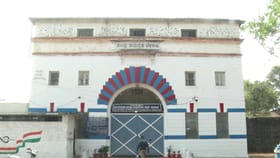 ಹಿಂಡಲಗಾ ಜೈಲಿನ ಒಳಗೆ ಮೊಬೈಲ್, ಡ್ರಗ್ಸ್! ಸಿಬ್ಬಂದಿಯೇ ಅಕ್ರಮದಲ್ಲಿ ಶಾಮೀಲು?