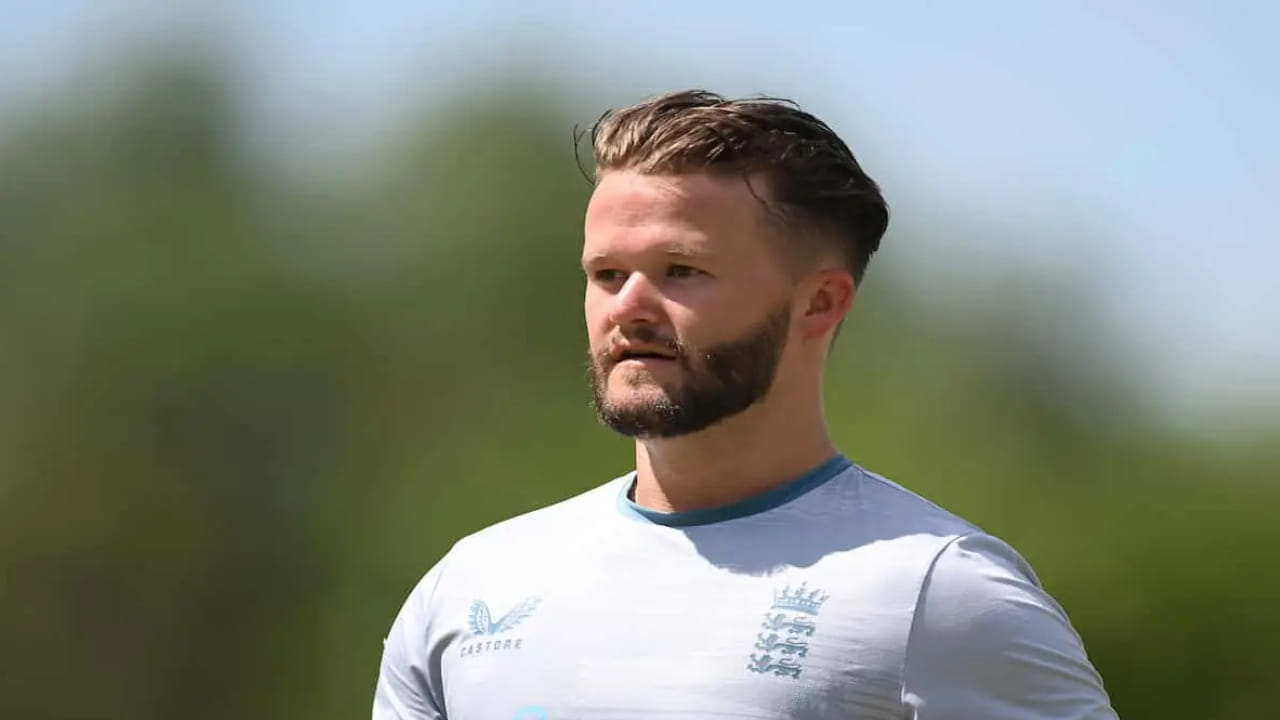 ಬ್ರೂಕ್ ಮಾತ್ರವಲ್ಲ, ಇಂಗ್ಲೆಂಡ್‌ನ ಇತರ ಆಟಗಾರರು ಮೇಲೂ ಇದೇ ರೀತಿಯ ಆರೋಪಗಳು ಕೇಳಿಬಂದಿವೆ. ಆಶಸ್ ಸರಣಿಯ ಸಮಯದಲ್ಲಿ ಬೆನ್ ಡಕೆಟ್ ಮೇಲೆ ಅತಿಯಾದ ಮದ್ಯಪಾನ ಮಾಡಿದ ಆರೋಪ ಹೊರಿಸಲಾಗಿತ್ತು. ಪ್ರವಾಸದ ಉದ್ದಕ್ಕೂ ಹಲವಾರು ಆಟಗಾರರು ನಿರಂತರವಾಗಿ ಮದ್ಯಪಾನ ಮಾಡುತ್ತಿದ್ದರು ಎಂದು ಕೆಲವು ಮಾಧ್ಯಮಗಳು ವರದಿ ಕೂಡ ಮಾಡಿದ್ದವು. ಹೀಗಾಗಿ ಮುಂದಿನ ದಿನಗಳಲ್ಲಿ ಆಡಳಿತ ಮಂಡಳಿ ಆಟಗಾರರ ವಿರುದ್ಧ ಯಾವ ರೀತಿಯ ಕ್ರಮಕೈಗೊಳ್ಳಲಿದೆ ಎಂಬುದನ್ನು ಕಾದುನೋಡಬೇಕಿದೆ.
