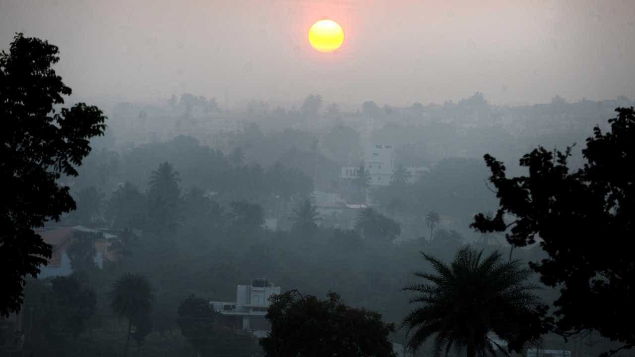 Bengaluru Air Quality: ಅಂತೂ ಇಂತೂ ಸುಧಾರಿಸುತ್ತಿದೆ ಬೆಂಗಳೂರಿನ ವಾಯು ಗುಣಮಟ್ಟ! Bengaluru Air Quality: ಅಂತೂ ಇಂತೂ ಸುಧಾರಿಸುತ್ತಿದೆ ಬೆಂಗಳೂರಿನ ವಾಯು ಗುಣಮಟ್ಟ!