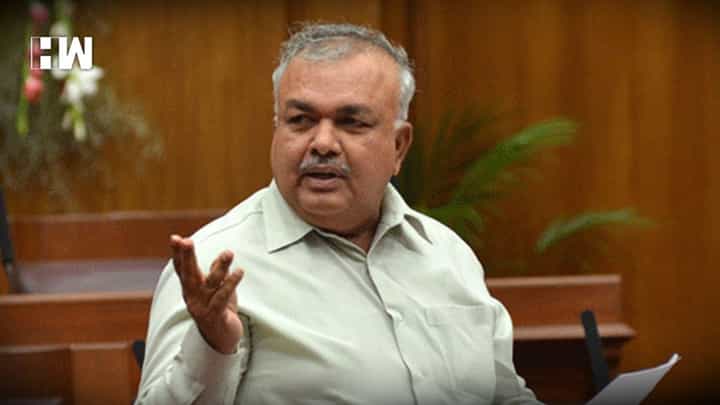 ಖಾಸಗಿ ಕಂಪನಿಗಳ ಅನುಕೂಲಕ್ಕಾಗಿ ಕರ್ನಾಟಕದ ಚಾಲಕರಿಗೆ ಅನ್ಯಾಯ ಮಾಡಬೇಡಿ: ವಿಮಾನ ನಿಲ್ದಾಣದ ವಿರುದ್ಧ ರಾಮಲಿಂಗಾರೆಡ್ಡಿ ಗರಂ ಖಾಸಗಿ ಕಂಪನಿಗಳ ಅನುಕೂಲಕ್ಕಾಗಿ ಕರ್ನಾಟಕದ ಚಾಲಕರಿಗೆ ಅನ್ಯಾಯ ಮಾಡಬೇಡಿ: ವಿಮಾನ ನಿಲ್ದಾಣದ ವಿರುದ್ಧ ರಾಮಲಿಂಗಾರೆಡ್ಡಿ ಗರಂ