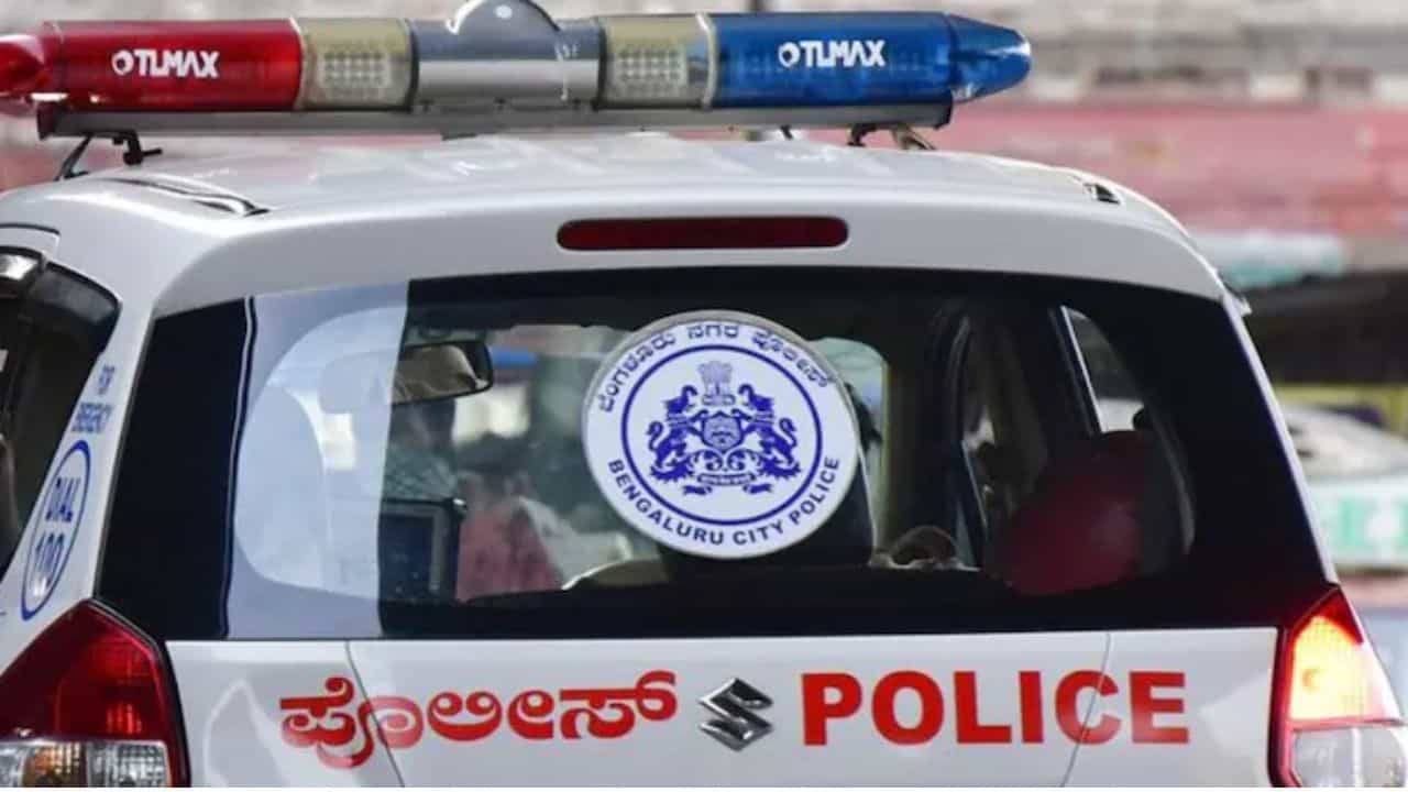ಸೇಫ್ ಸಿಟಿ, 112 ತುರ್ತು ಸೇವೆ: ಬೆಂಗಳೂರಲ್ಲಿ ಮಕ್ಕಳ ಸುರಕ್ಷತೆಗೆ ತಂತ್ರಜ್ಞಾನದ ಹೊಸ ಹೆಜ್ಜೆ ಸೇಫ್ ಸಿಟಿ, 112 ತುರ್ತು ಸೇವೆ: ಬೆಂಗಳೂರಲ್ಲಿ ಮಕ್ಕಳ ಸುರಕ್ಷತೆಗೆ ತಂತ್ರಜ್ಞಾನದ ಹೊಸ ಹೆಜ್ಜೆ