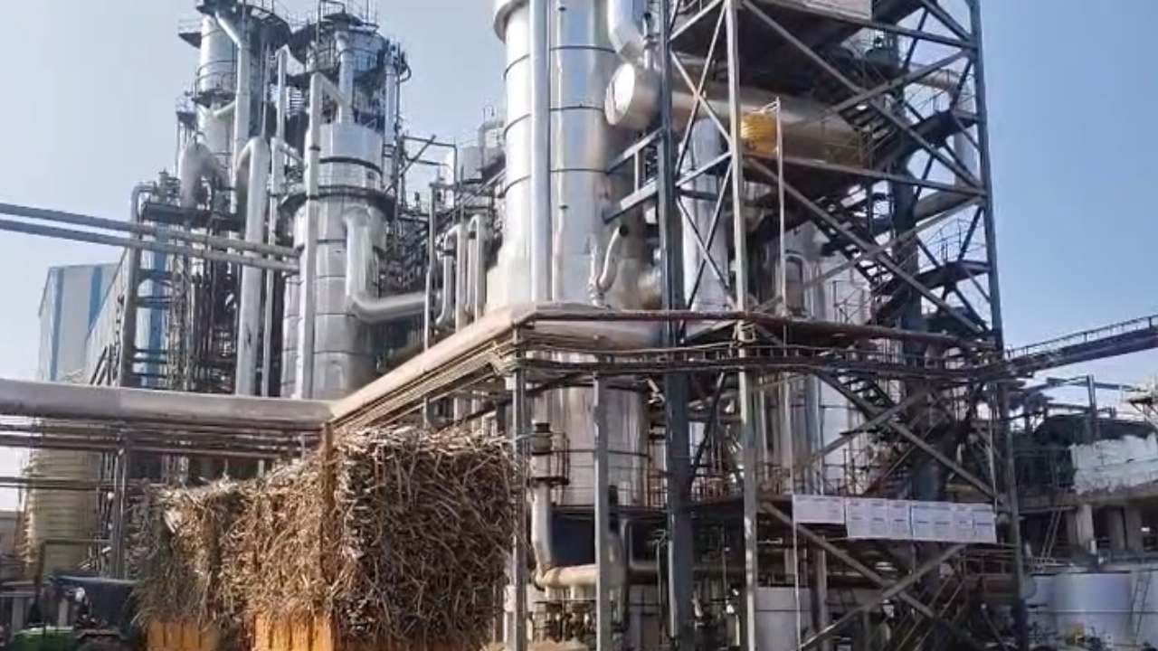 ಬೆಳಗಾವಿ ಬಾಯ್ಲರ್ ಸ್ಫೋಟ: ಚಿಕಿತ್ಸೆ ಫಲಿಸದೆ ಐವರು ಕಾರ್ಮಿಕರು ಸಾವು; ಮೃತರ ಸಂಖ್ಯೆ 8ಕ್ಕೆ ಏರಿಕೆ ಬೆಳಗಾವಿ ಬಾಯ್ಲರ್ ಸ್ಫೋಟ: ಚಿಕಿತ್ಸೆ ಫಲಿಸದೆ ಐವರು ಕಾರ್ಮಿಕರು ಸಾವು; ಮೃತರ ಸಂಖ್ಯೆ 8ಕ್ಕೆ ಏರಿಕೆ