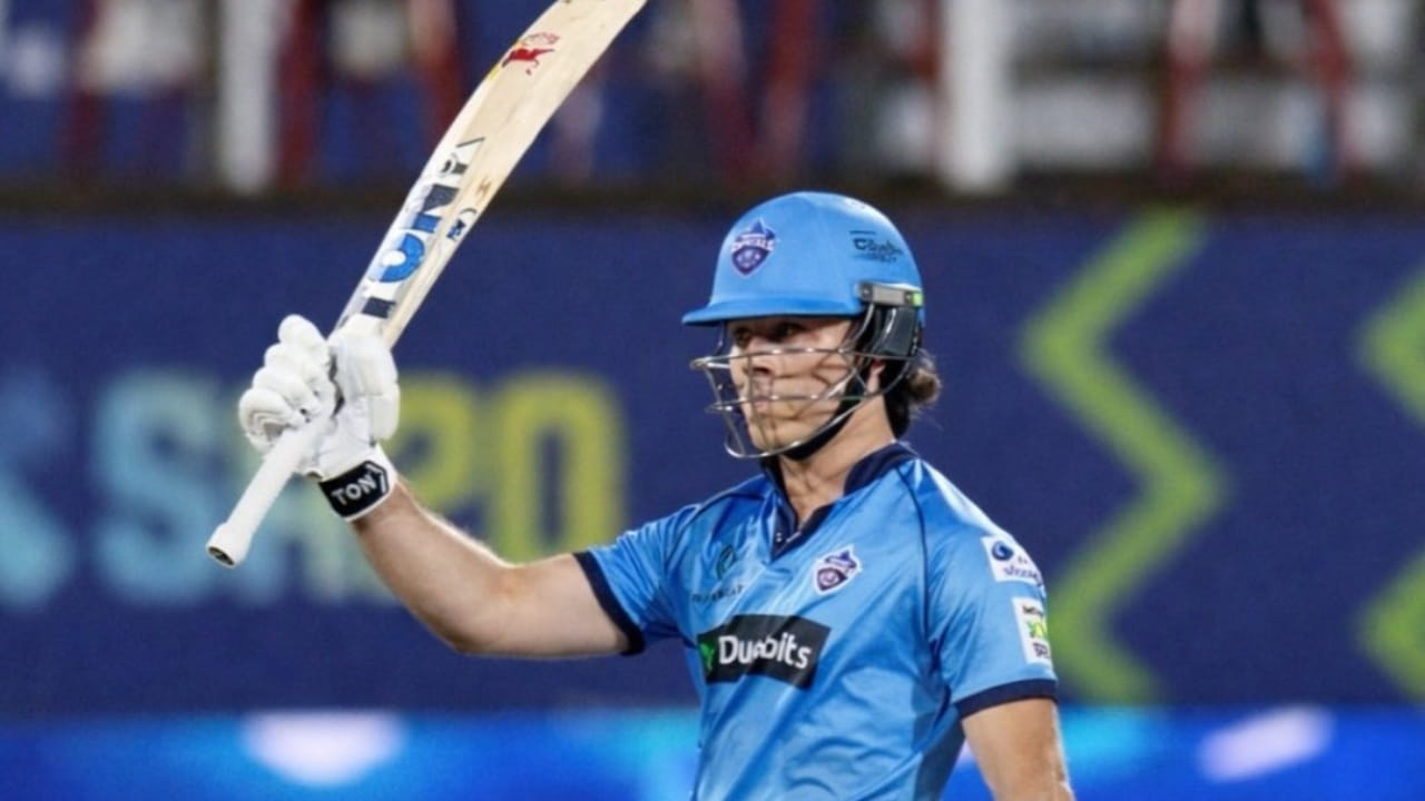 ತಮ್ಮ ಇನ್ನಿಂಗ್ಸ್‌ನಲ್ಲಿ, ಬ್ರೆವಿಸ್ ಕೇವಲ 56 ಎಸೆತಗಳಲ್ಲಿ 8 ಬೌಂಡರಿ ಮತ್ತು 7 ಸಿಕ್ಸರ್‌ಗಳೊಂದಿಗೆ ಒಟ್ಟು 15 ಬೌಂಡರಿಗಳೊಂದಿಗೆ 101 ರನ್ ಗಳಿಸಿದರು. ಈ ಶತಕವು ವಿಶೇಷವಾಗಿತ್ತು ಏಕೆಂದರೆ ಬ್ರೆವಿಸ್ ಫ್ರಾಂಚೈಸ್ ಲೀಗ್ ಫೈನಲ್‌ನಲ್ಲಿ ಶತಕ ಗಳಿಸಿದ ಅತ್ಯಂತ ಕಿರಿಯ ಬ್ಯಾಟ್ಸ್‌ಮನ್ ಎನಿಸಿಕೊಂಡರು. ಬ್ರೆವಿಸ್ ಕೇವಲ 22 ವರ್ಷ 271 ದಿನಗಳಲ್ಲಿ ಈ ಸಾಧನೆ ಮಾಡುವ ಮೂಲಕ 23 ವರ್ಷ 92 ದಿನಗಳಲ್ಲಿ ಈ ಮೈಲಿಗಲ್ಲು ತಲುಪಿದ್ದ ಜೇಕ್ ವೆದರಾಲ್ಡ್ ಅವರ ದಾಖಲೆಯನ್ನು ಮುರಿದರು.