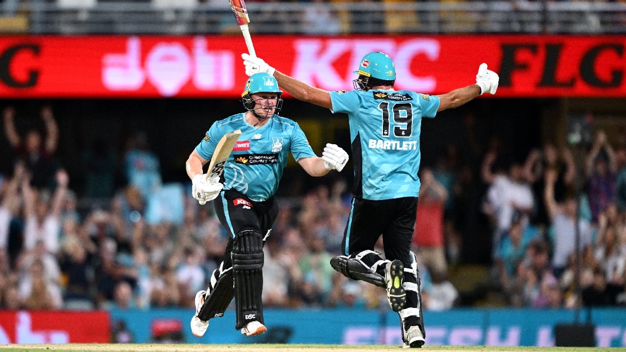 BBL 2026: ರಣರೋಚಕ ಪಂದ್ಯದಲ್ಲಿ ರೋಚಕ ಜಯ..! BBL 2026: ರಣರೋಚಕ ಪಂದ್ಯದಲ್ಲಿ ರೋಚಕ ಜಯ..!