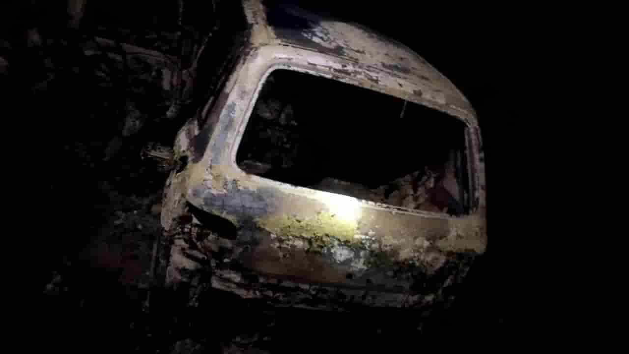 ಹೊನ್ನಾವರದ ಬಳಿ ಪಲ್ಟಿಯಾಗಿ ಹೊತ್ತಿ ಉರಿದ ಕಾರು: ಗುರುತು ಸಿಗದಂತೆ ಸುಟ್ಟು ಕರಕಲಾದ ಇಬ್ಬರು!