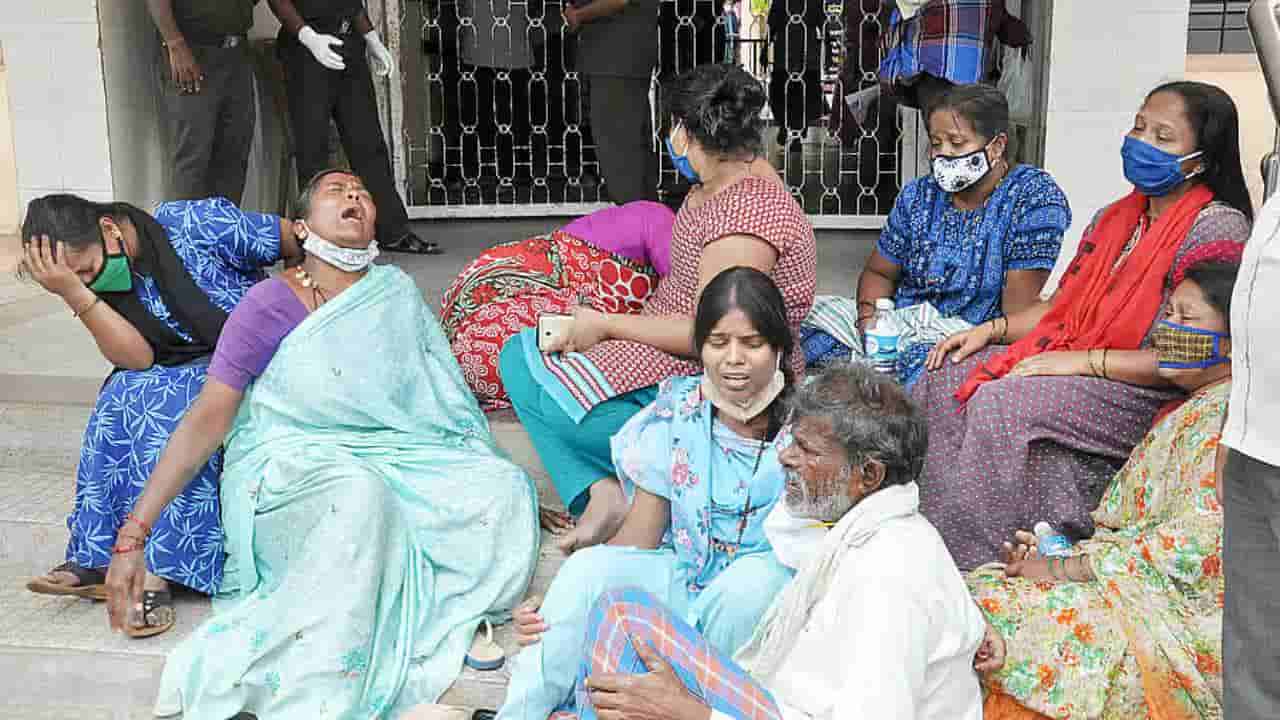 ನಾಲ್ಕು ವರ್ಷಗಳ ಹೋರಾಟಕ್ಕೆ ಜಯ: ಚಾಮರಾಜನಗರ ಆಕ್ಸಿಜನ್ ದುರಂತ ಸಂತ್ರಸ್ತ ಕುಟುಂಬಗಳಿಗೆ ಸರ್ಕಾರಿ ಉದ್ಯೋಗ