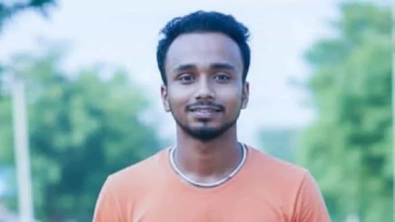 Chanchal Bhowmik: ಬಾಂಗ್ಲಾದೇಶದಲ್ಲಿ ಮತ್ತೊಂದು ಹಿಂದೂ ಯುವಕನ ಹತ್ಯೆ; ಗ್ಯಾರೇಜ್ನೊಳಗೆ ಸಜೀವ ದಹನ Chanchal Bhowmik: ಬಾಂಗ್ಲಾದೇಶದಲ್ಲಿ ಮತ್ತೊಂದು ಹಿಂದೂ ಯುವಕನ ಹತ್ಯೆ; ಗ್ಯಾರೇಜ್ನೊಳಗೆ ಸಜೀವ ದಹನ