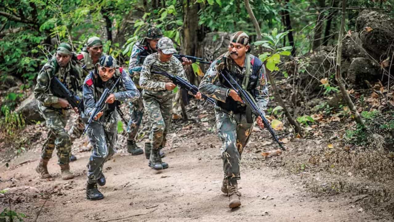 ಭದ್ರತಾ ಪಡೆ ನಡೆಸಿದ ಬಹುದೊಡ್ಡ ಕಾರ್ಯಚರಣೆ: ಗುಂಡಿನ ಚಕಮಕಿಯಲ್ಲಿ 14 ಮಾವೋವಾದಿಗಳು ಸಾವು