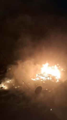 ಬೆಂಕಿ ತಗುಲಿ 11ಕ್ಕೂ ಅಧಿಕ ವಾಹನಗಳು ಸುಟ್ಟು ಭಸ್ಮ