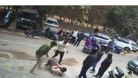 ವ್ಯಕ್ತಿ ಮೇಲೆ ಹಲ್ಲೆ ನಡೆಸಿ, ಹೆಂಡತಿ ಮೇಲೆ ಲೈಂಗಿಕ ದೌರ್ಜನ್ಯವೆಸಗಿದ ಗುಂಪು