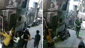 ಬೀದಿಯಲ್ಲಿ ವ್ಯಕ್ತಿಯ ಬೆನ್ನಟ್ಟಿ ಚಾಕುವಿನಿಂದ ಇರಿದು ಪುರುಷರ ಗುಂಪು