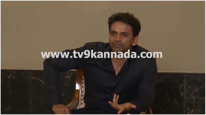 ನಾನ್-ವೆಜ್ ತಿಂದಿದ್ದಕ್ಕೆ ಡಾಲಿ ಧನಂಜಯ ಟ್ರೋಲ್: ಮನೆಯವರ ಪ್ರತಿಕ್ರಿಯೆ ಏನು? ನಾನ್-ವೆಜ್ ತಿಂದಿದ್ದಕ್ಕೆ ಡಾಲಿ ಧನಂಜಯ ಟ್ರೋಲ್: ಮನೆಯವರ ಪ್ರತಿಕ್ರಿಯೆ ಏನು?