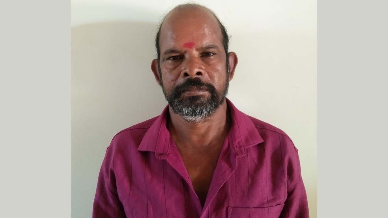 1997ರ ಪ್ರಕರಣ ಭೇದಿಸಿದ ಮಂಗಳೂರು ಪೊಲೀಸ್: 29 ವರ್ಷ ಬಳಿಕ ಸಿಕ್ಕಿಬಿದ್ದ ದಂಡುಪಾಳ್ಯ ಗ್ಯಾಂಗ್ ಸದಸ್ಯ 1997ರ ಪ್ರಕರಣ ಭೇದಿಸಿದ ಮಂಗಳೂರು ಪೊಲೀಸ್: 29 ವರ್ಷ ಬಳಿಕ ಸಿಕ್ಕಿಬಿದ್ದ ದಂಡುಪಾಳ್ಯ ಗ್ಯಾಂಗ್ ಸದಸ್ಯ