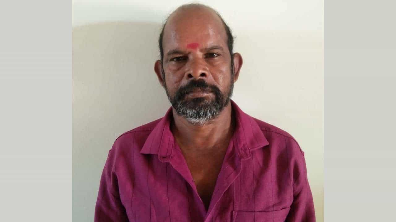 1997ರ ಪ್ರಕರಣ ಭೇದಿಸಿದ ಮಂಗಳೂರು ಪೊಲೀಸ್: 29 ವರ್ಷ ಬಳಿಕ ಸಿಕ್ಕಿಬಿದ್ದ ದಂಡುಪಾಳ್ಯ ಗ್ಯಾಂಗ್ ಸದಸ್ಯ 1997ರ ಪ್ರಕರಣ ಭೇದಿಸಿದ ಮಂಗಳೂರು ಪೊಲೀಸ್: 29 ವರ್ಷ ಬಳಿಕ ಸಿಕ್ಕಿಬಿದ್ದ ದಂಡುಪಾಳ್ಯ ಗ್ಯಾಂಗ್ ಸದಸ್ಯ